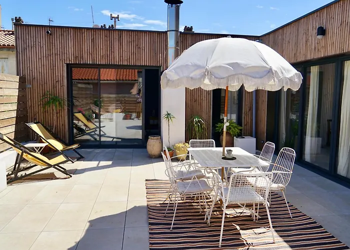 Nid Douillet Sur Roof Top