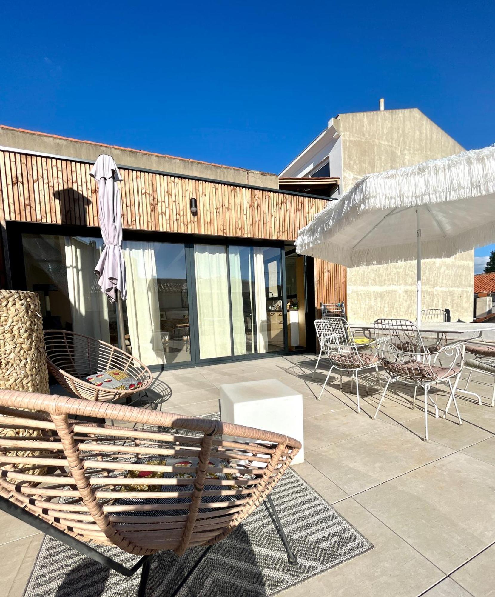 Nid Douillet Sur Roof Apartment