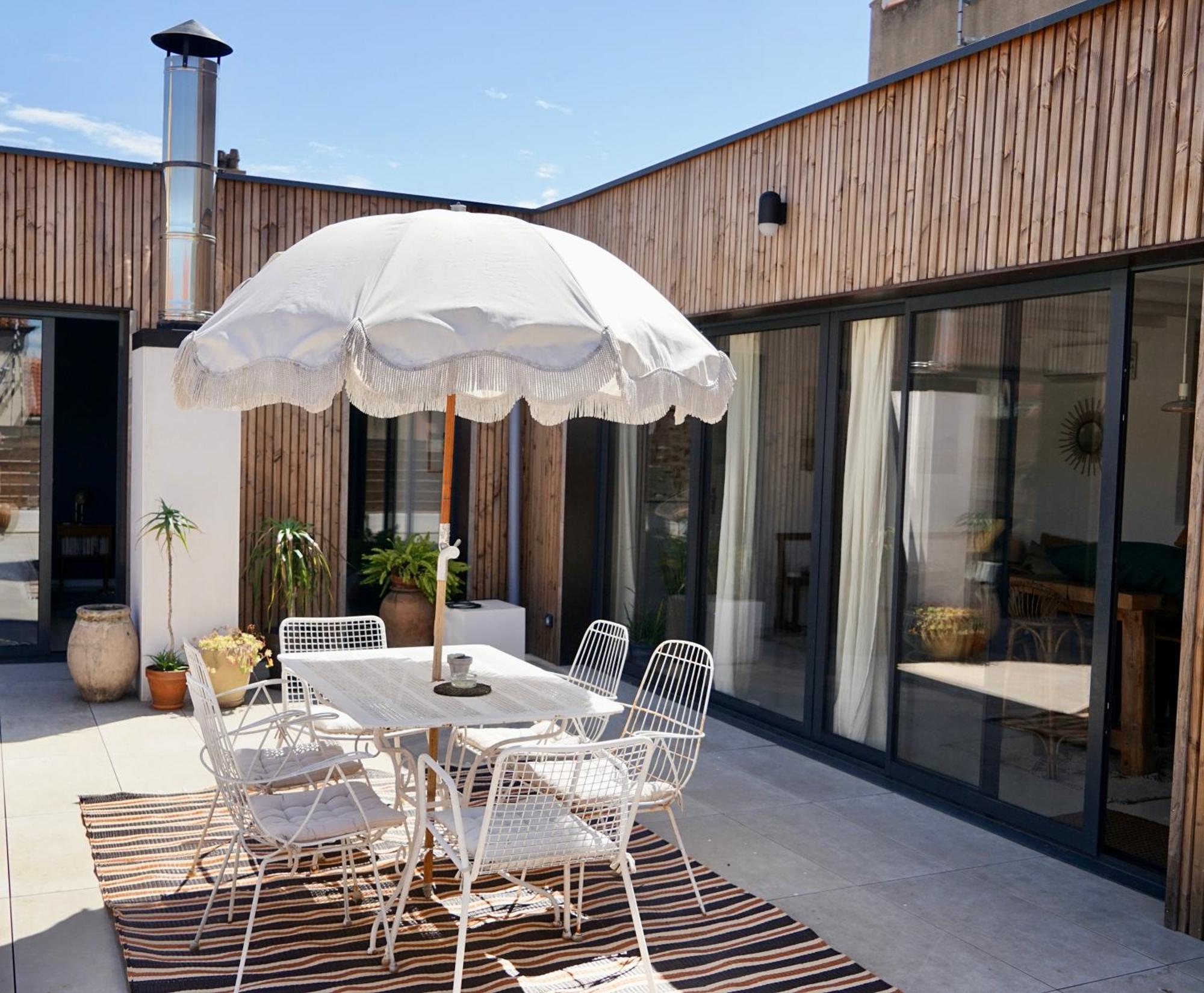 Nid Douillet Sur Roof
